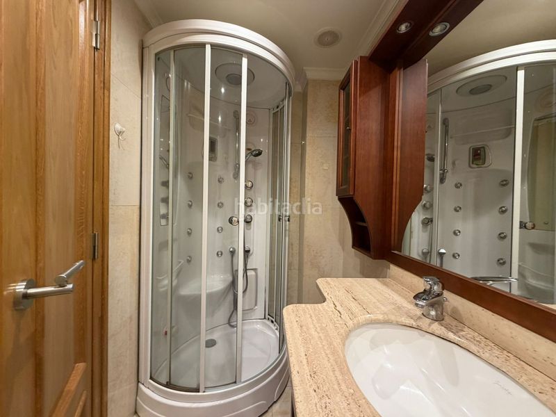 Foto 513f7aac-438e-43a6-8b31-b21cbbc648c7. Rent flat with heating parking in Cuatro Caminos - Plaza de la Cubela Coruña (A)