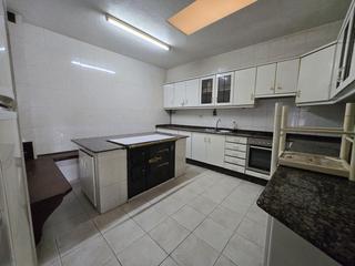 Casa  Enras. Casa en venta en alvedro, 3 dormitorios.