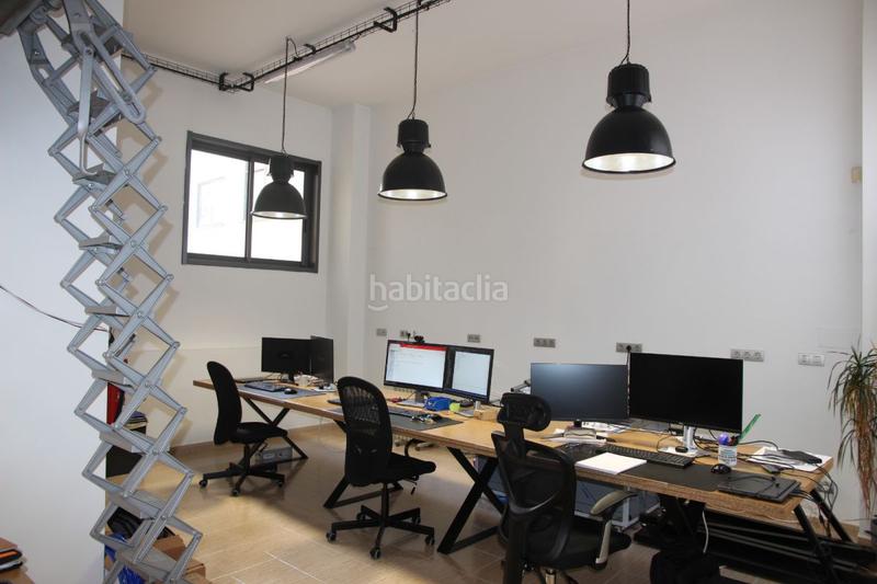 Foto 1f0e0b60-bc8b-4589-963a-0d4d457c3f28. Rent business premise in Someso - Matogrande Coruña (A)