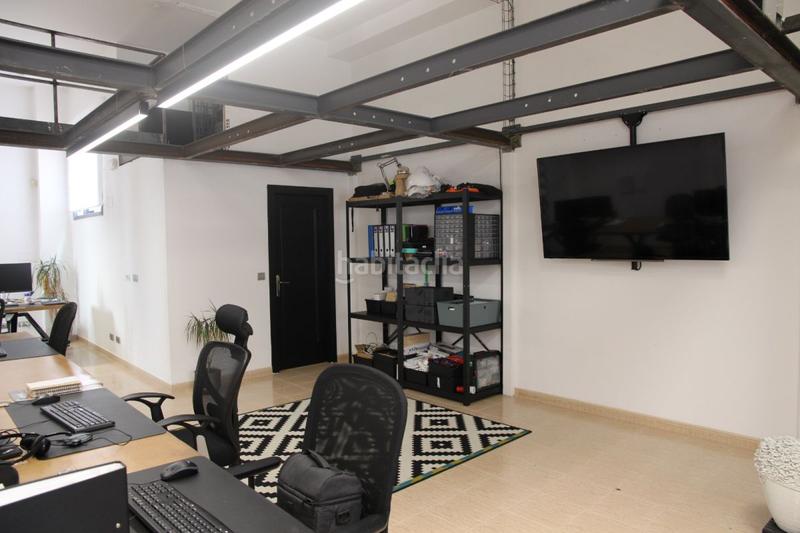 Foto 6b592962-7f69-46e2-ba68-5a2fa8627901. Rent business premise in Someso - Matogrande Coruña (A)