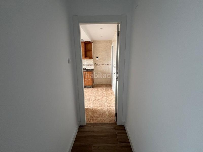 Foto 1c693fc7-e09b-4886-bcea-36ad4e66a0dd. Rent flat with heating in Os Mallos Coruña (A)