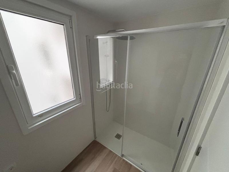 Foto 496ac8e6-ff83-4de2-8d18-fae9db3f538c. Rent flat with heating in Os Mallos Coruña (A)