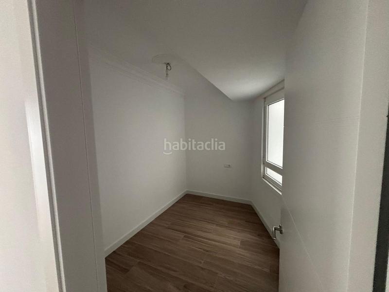 Foto 951c5802-ef35-427d-bfdd-2c5dc13936c9. Rent flat with heating in Os Mallos Coruña (A)