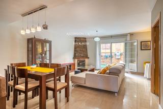 Reihenhaus  Babilonia (an). Gran oportunidad amplio tríplex en aguadulce sur, listo para ent