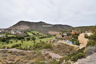 Finca rústica  De las higueras. Construya la casa de sus sueños en primera línea de golf en la e