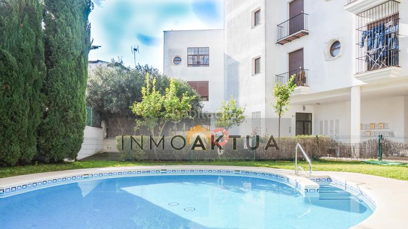 Foto 1eac8984-a330-4eda-87ec-865e7e330af0. Rent apartment with parking pool in Centro Jerez de la Frontera