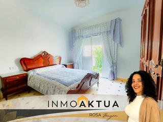 Casa aparellada en El Roco - La Milagrosa. Casa con garaje exterior doble y gran patio-jardin en nueva jari