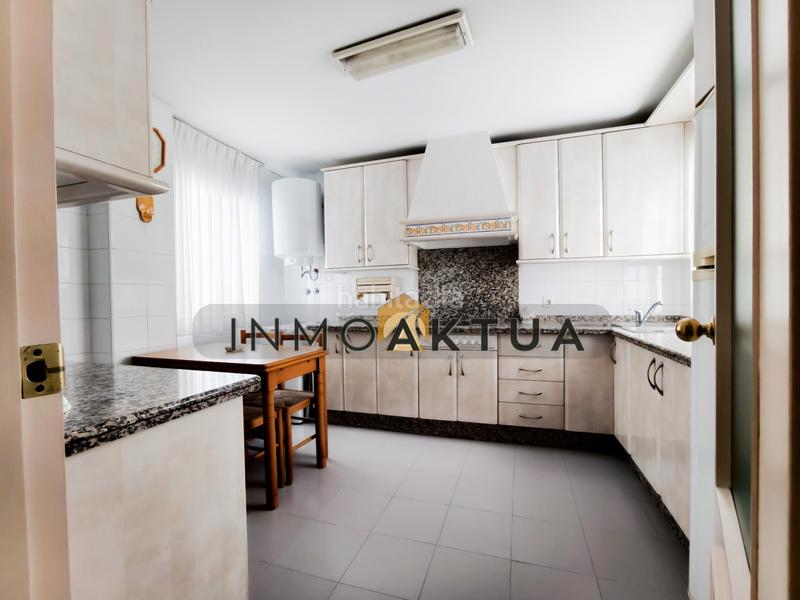 Foto d3f2c268-1a6e-463f-861f-88890b0023f8. Flat in Plaza de Toros Jerez de la Frontera