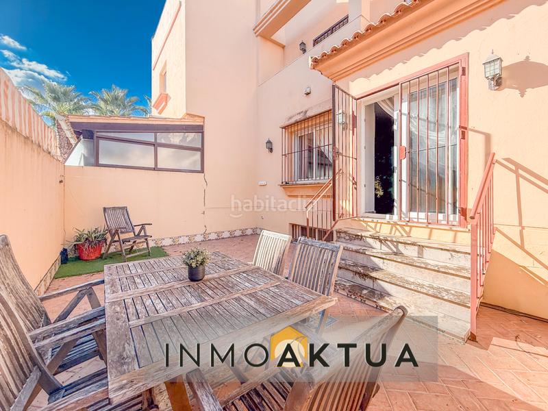 Foto b529e4df-e41d-4f12-84ed-c7b090d80233. Casa adossada a calle virgen de la estrella 40 a Jerez de la Frontera