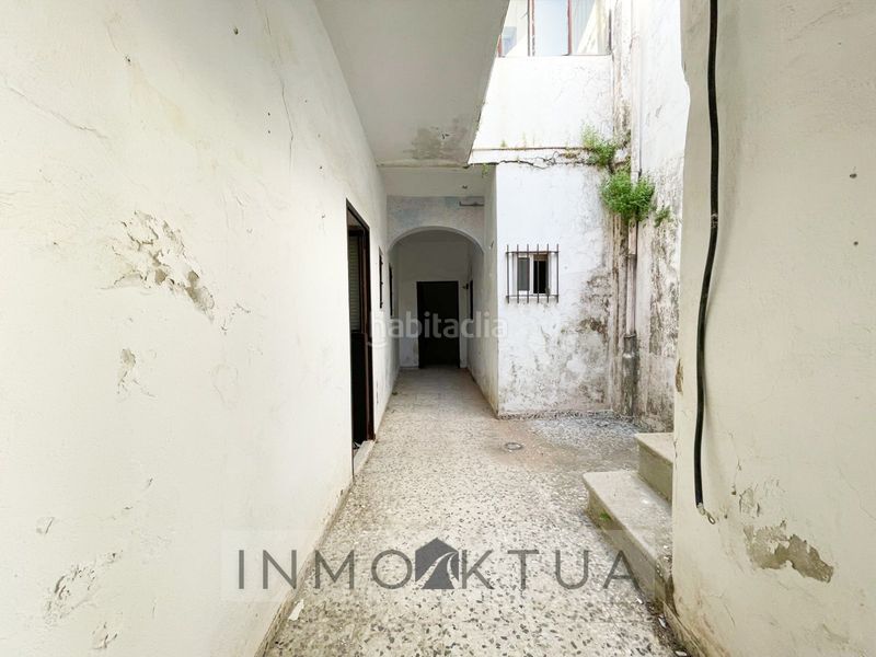 Foto 3a4ac5cf-6cb2-491e-bfba-5f7a64983489. Casa adossada a Centro Jerez de la Frontera