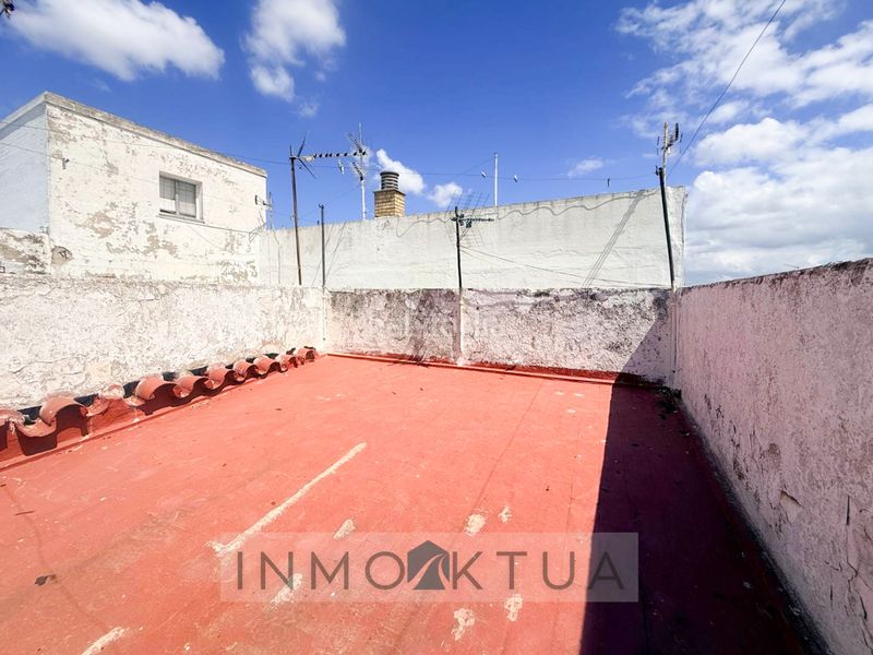Foto 9bad9452-6aaa-48e8-938f-f2e13d15e6bf. Casa adossada a Centro Jerez de la Frontera