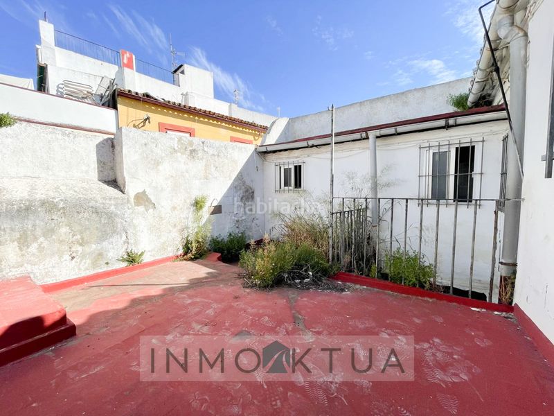 Foto d455d386-c644-4fe3-974c-7294527672cf. Casa adossada a Centro Jerez de la Frontera