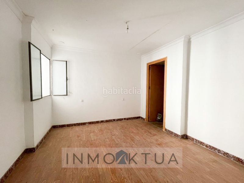 Foto f42871c9-3ed1-421d-894c-47a1f63fb349. Casa adossada a Centro Jerez de la Frontera