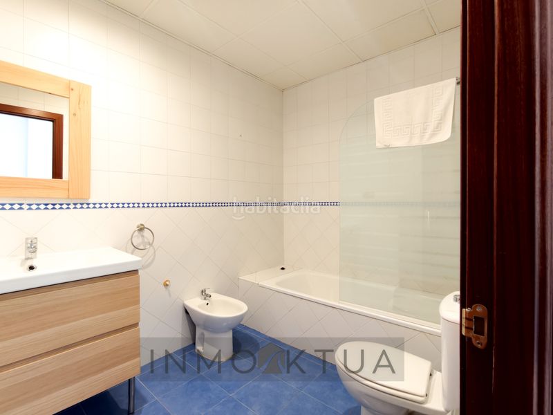 Foto 0d692660-a9ba-4f73-ac00-cacc8af1340b. Flat with pool in Avenida Juan Diego Bormujos