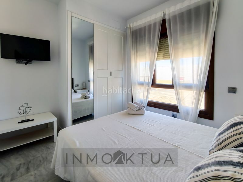 Foto 2b545f9a-72b1-44c3-9779-63eda079ce70. Flat with pool in Avenida Juan Diego Bormujos
