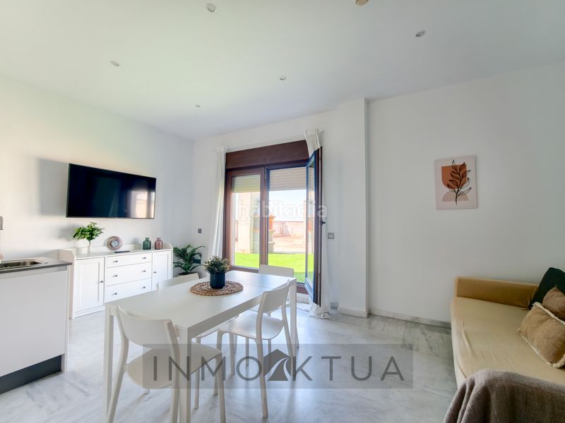 Foto 7ba769bf-969d-41c7-a724-7f1a3cbd0926. Flat with pool in Avenida Juan Diego Bormujos