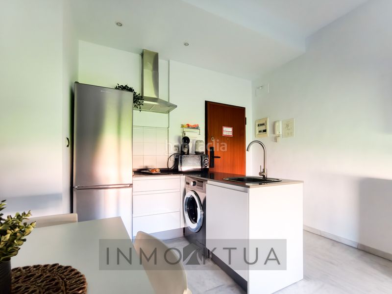 Foto e22fbf76-3234-4cff-8bce-9d7a8c51cd93. Flat with pool in Avenida Juan Diego Bormujos