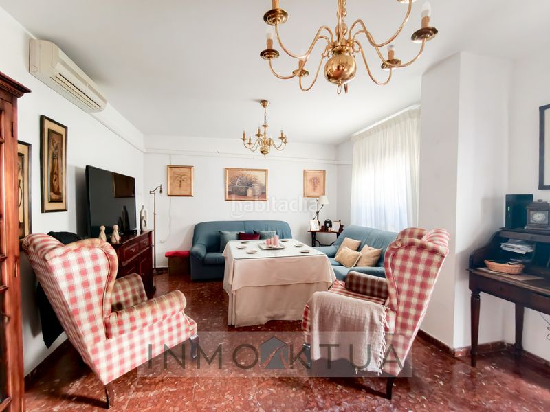 Foto ddbd3657-314b-449f-984b-57e14cb35559. Casa amb aparcament a Centro Jerez de la Frontera