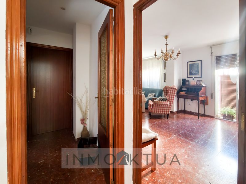 Foto f259c69f-742c-4c89-83df-36fd1ed1c873. Casa amb aparcament a Centro Jerez de la Frontera