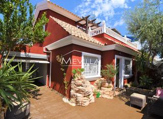 Semi detached house in Orihuela Ciudad