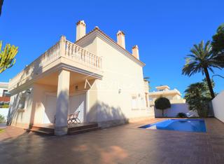 Haus in Cabo Roig