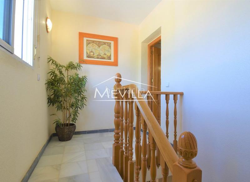 Foto 9f957fcf-2f4e-4ae5-bab8-4ed8ddf537c7. Semi detached house in Orihuela ciudad Orihuela