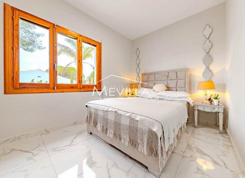 Foto 66503831-d0fc-4c9f-b38e-22b06e270086. Casa en Campoamor Orihuela