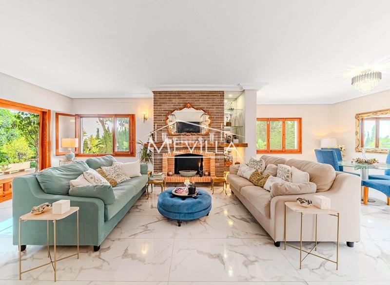 Foto be02edea-bf22-41dc-b6a1-b4d3f09d772e. Casa en Campoamor Orihuela