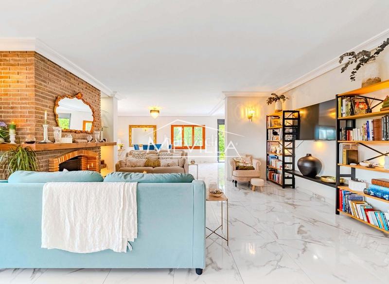 Foto f9645899-33d3-426b-a2e7-8dcbfaa3da7c. Casa en Campoamor Orihuela