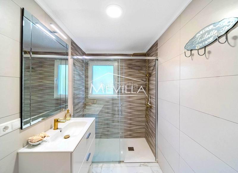 Foto 130a09db-0ffe-42a3-866b-e9552bc0d55e. Maison avec parking piscine dans Campoamor Orihuela