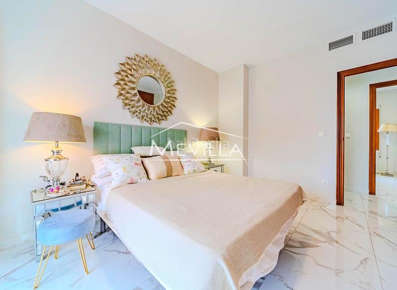 Foto 434e4c73-39bf-4dfe-9851-7bb564da0082. Maison avec parking piscine dans Campoamor Orihuela