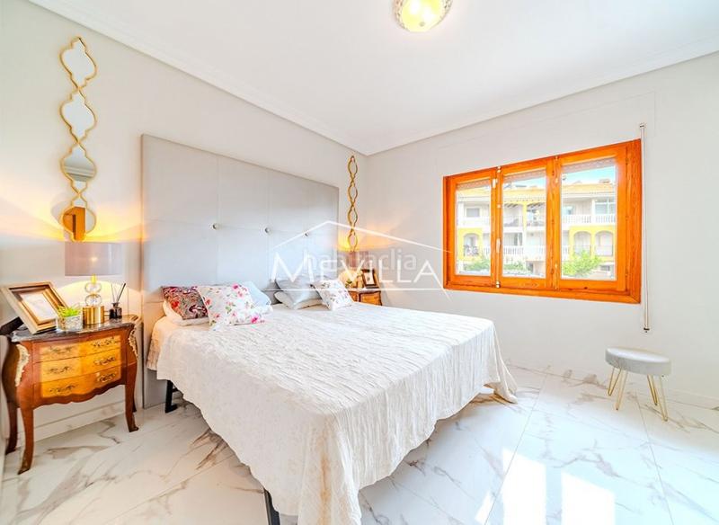 Foto 598b1913-58aa-458b-94d1-483c515a654a. Maison avec parking piscine dans Campoamor Orihuela