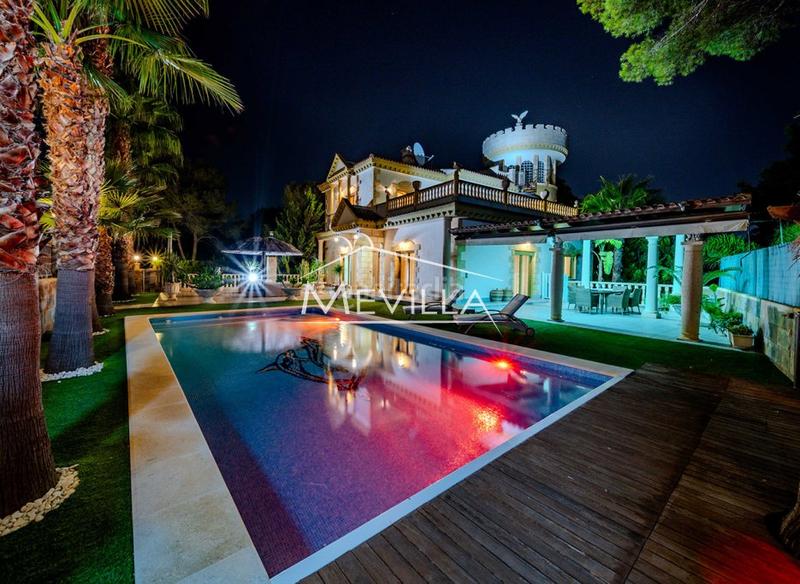 Foto b7936097-685a-4a72-a7e5-02283c8b130f. Casa con parcheggio piscina in Campoamor Orihuela