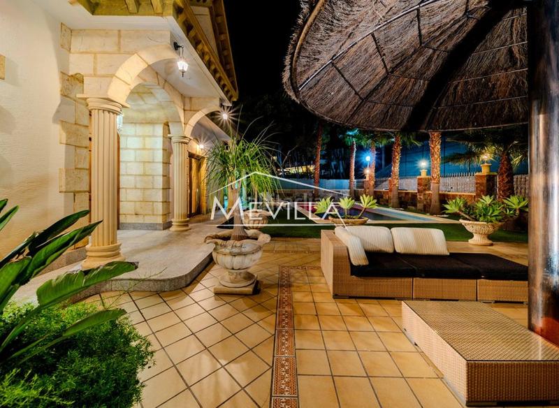 Foto 1541ef13-0a44-4eaa-a8fe-8aeb7d9f06d8. Haus mit parking pool in Campoamor Orihuela