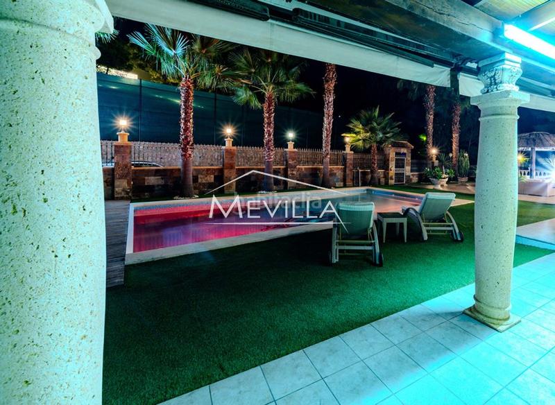 Foto 4d2119c3-fd8d-4b7a-9bef-bf3c91203ed0. Haus mit parking pool in Campoamor Orihuela