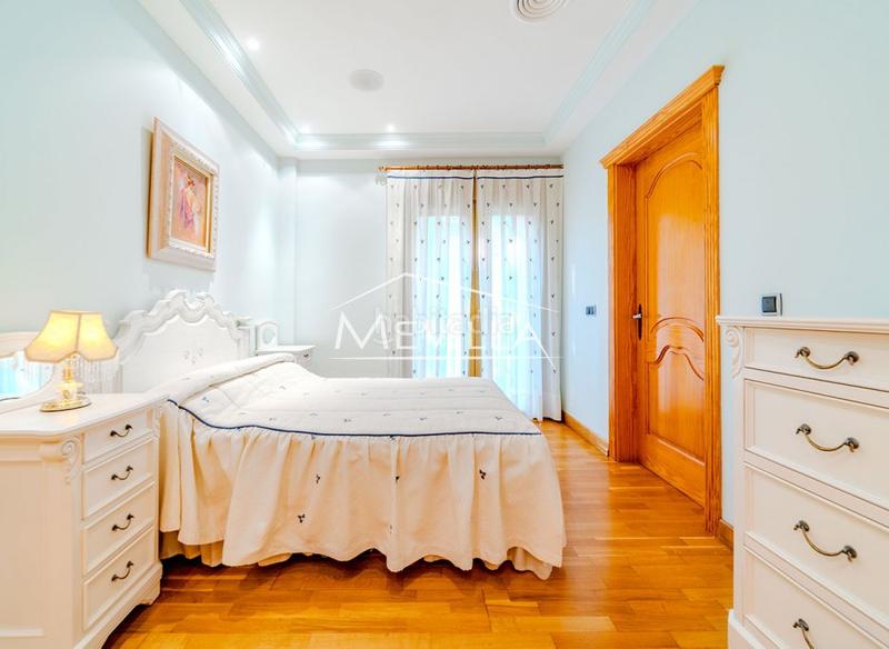 Foto 4377c562-c2e4-4d93-a652-1c0c13aa37c4. House with parking pool in Campoamor Orihuela