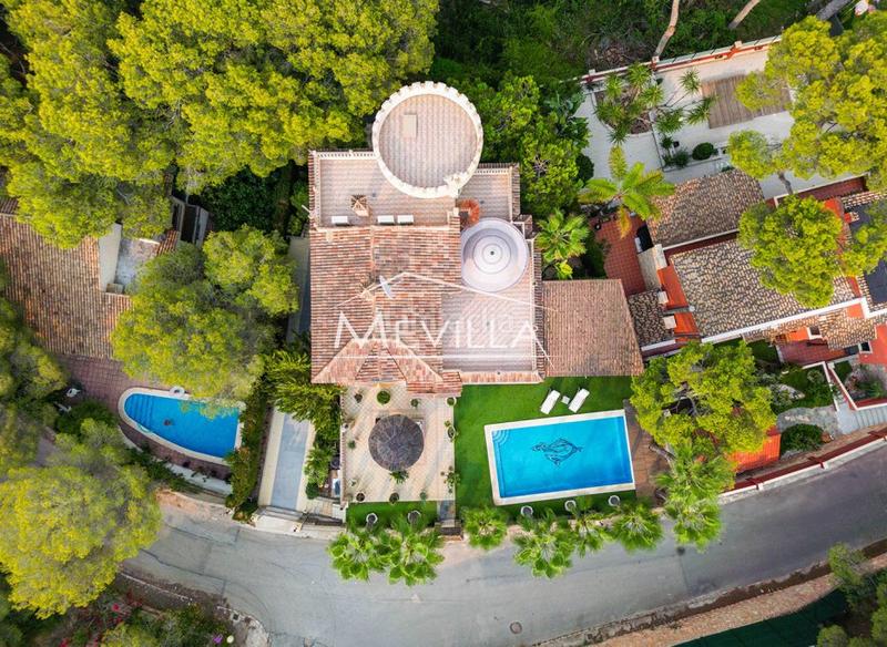 Foto 680d6a9c-2c32-4762-9f29-e79fd7815187. House with parking pool in Campoamor Orihuela