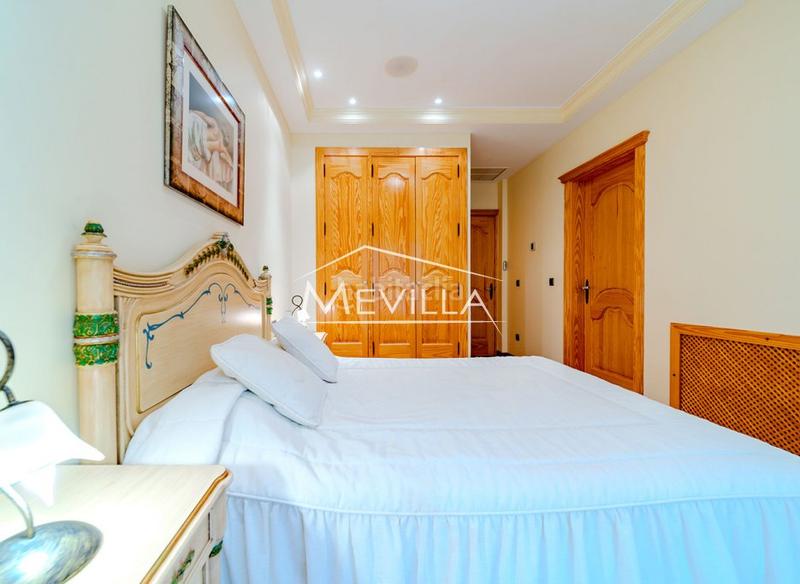 Foto 720dc5c7-3c7a-4622-869c-2be1a182ce44. House with parking pool in Campoamor Orihuela