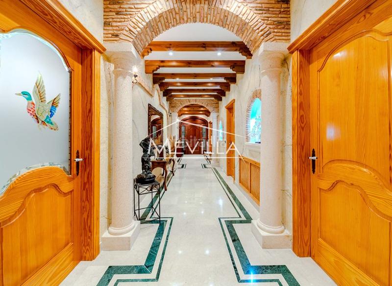 Foto c7de21af-dbc9-41b4-8223-7e8558f4daf0. House with parking pool in Campoamor Orihuela