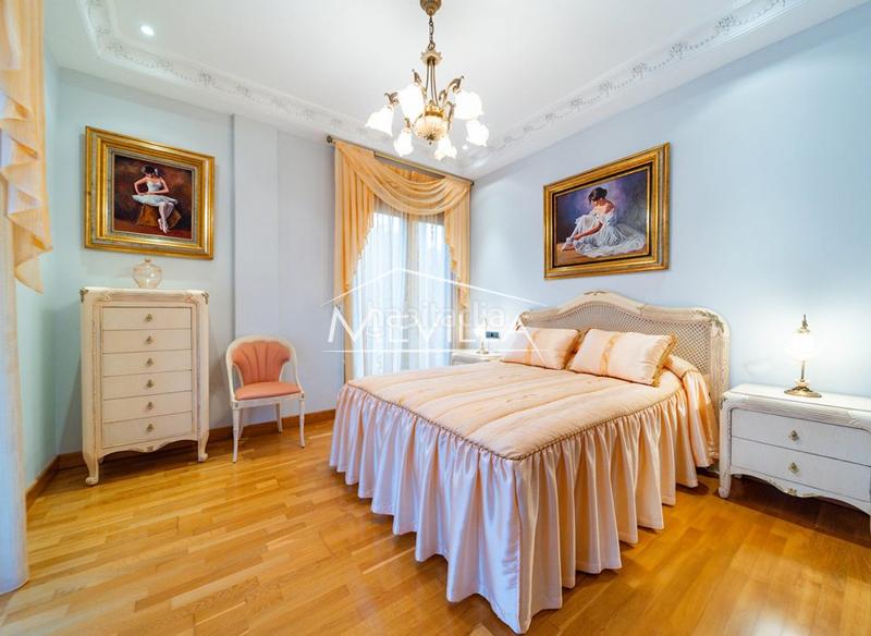 Foto daaf4436-6858-4d5b-bea2-9cc3058da036. House with parking pool in Campoamor Orihuela