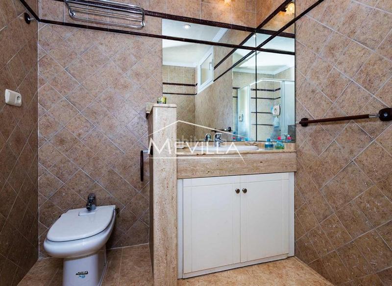 Foto 16995aa1-577d-4ef3-ae79-b9f4619346d4. Casa con parcheggio piscina in Cabo Roig Orihuela