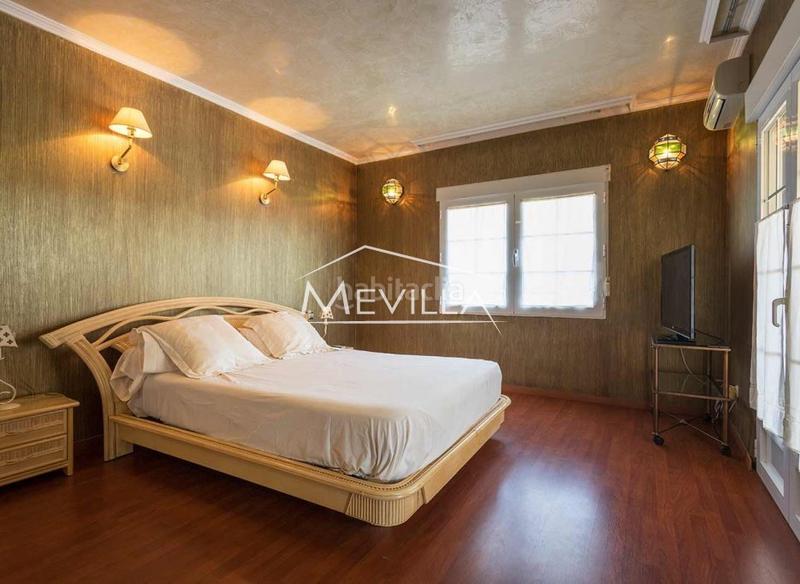 Foto f52ff4c3-1b25-41d1-bb05-5f74aed2dab8. Casa con parcheggio piscina in Cabo Roig Orihuela