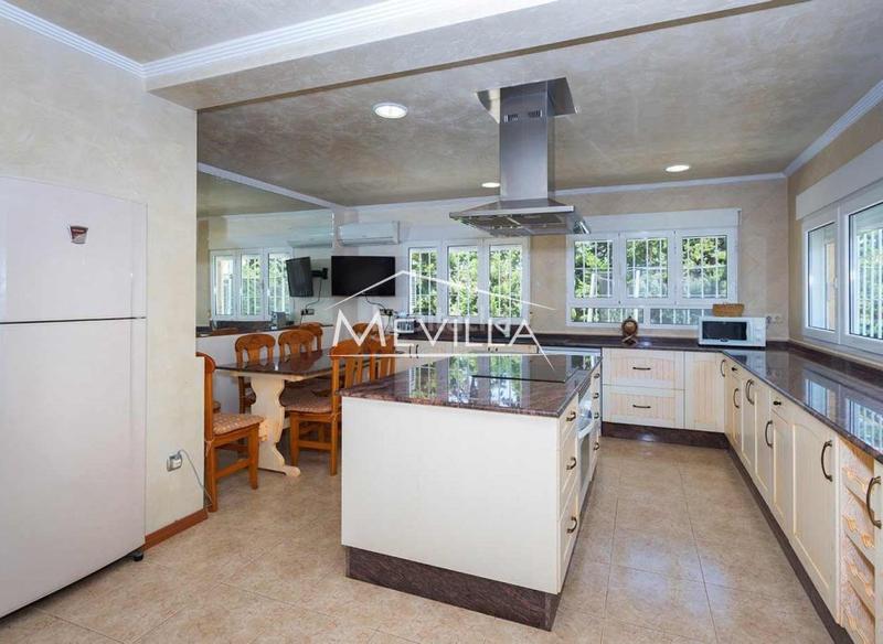 Foto 75676230-46ea-4151-95a9-d0ccc682ba3f. Maison avec parking piscine dans Cabo Roig Orihuela