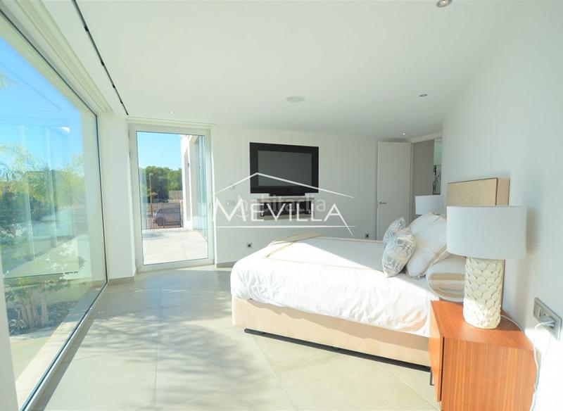 Foto 714ba209-c86a-4b10-9630-32cd8f80ba08. Maison avec parking piscine dans Lomas de Campoamor - Las Ramblas Orihuela