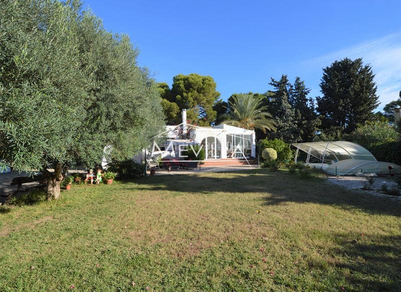 Foto 69c7674a-1f12-4dff-adf5-b86af18f041e. Terrain résidentiel dans Cabo Roig Orihuela