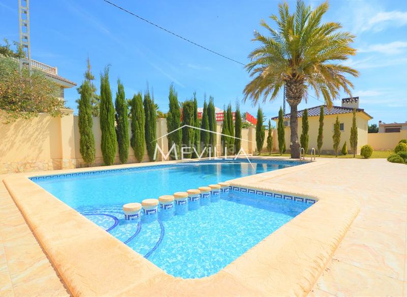 Foto bf795e5f-e98f-4de8-a97b-75d6373f308a. Maison avec piscine dans Orihuela ciudad Orihuela