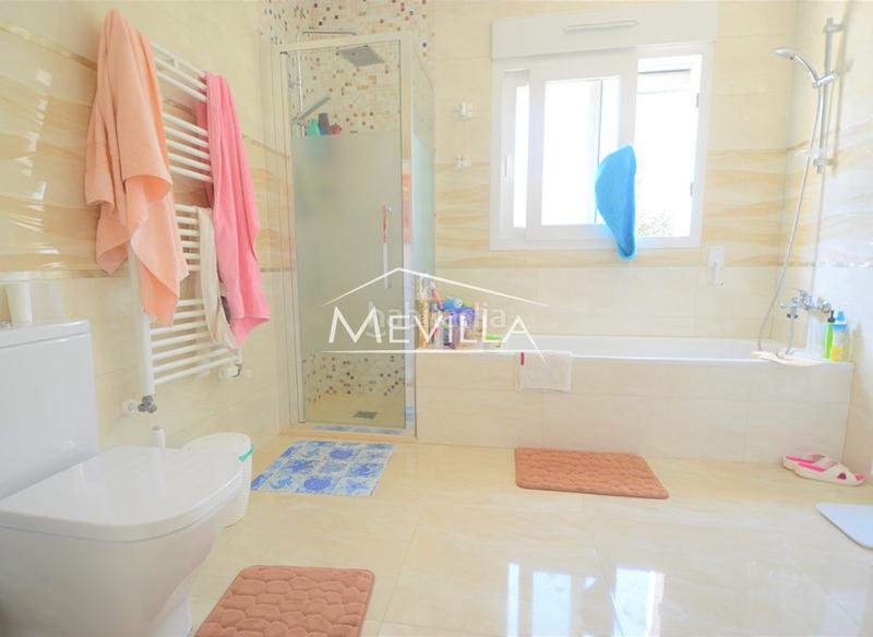 Foto de220677-05d9-4332-91f8-58afc85c40de. Maison avec piscine dans Orihuela ciudad Orihuela