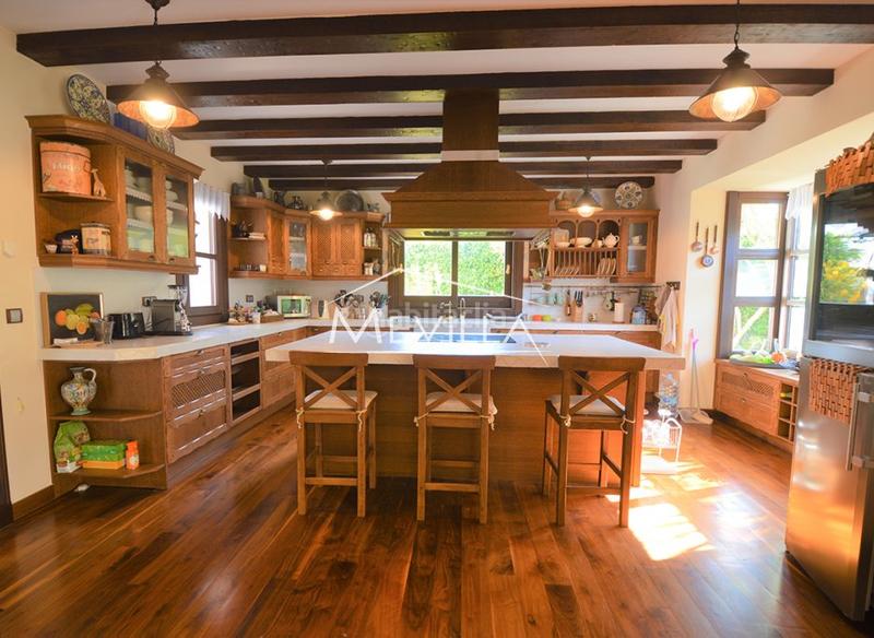 Foto 8375c775-6bcb-471c-ac0e-f4269ba524b8. Maison avec parking piscine dans Orihuela ciudad Orihuela