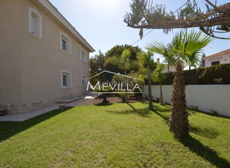 Foto 15679968-0e08-4a23-a8cd-d1d017d580fe. Maison avec piscine dans Cabo Roig Orihuela
