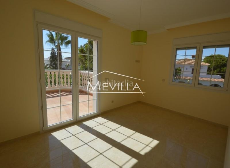 Foto d8429f52-f96d-4b85-8e4c-ea2c626425d6. Maison avec piscine dans Cabo Roig Orihuela